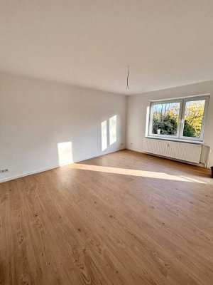 Sanierte 4 Zimmer Maisonette Wohnung mit zwei Bädern & Balkon mit Blick ins Grüne - bezugsfrei!