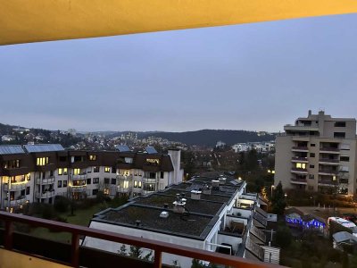 3 Zimmer Wohnung mit wunderschönen Ausblick über Botnang