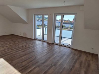 Sonnige 3,5-Zimmer- Wohnung mit Dachterrasse in Boos!