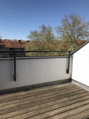 Dachterrasse zum Sonnen! Offene 2 Zimmer Wohnung