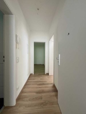 *Willkommen Zuhause* Frisch renovierte 2 Zimmer Wohnung