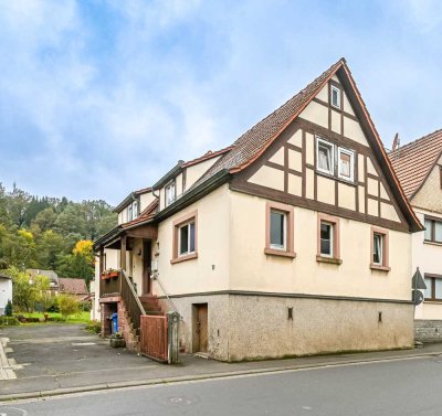 EFH mit großem Gartengrundstück in Partenstein zvk., Bj ca. 1860/1955, ca. 150 m² Wfl.