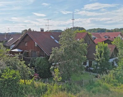 Maisonette-Dachgeschosswohnung in historischem Bauernhof in ruhiger Lage von Perchting