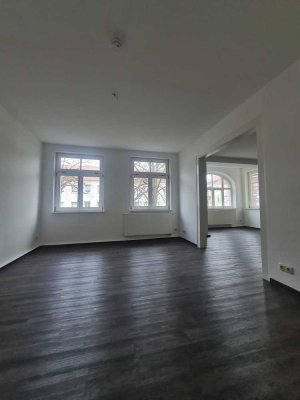 ***TOP! - frisch renovierte 2,5-Zimmer-Wohnung