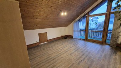 3-Zimmer-Dachgeschosswohnung mit Balkon