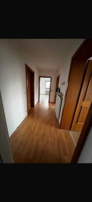 Obergeschoss Wohnung in ruhiger Lage in Zugspitzstraße 13, 85659 Forstern