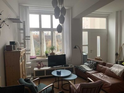 Geschmackvolle 1-Raum-Loft-Wohnung mit geh. Innenausstattung mit EBK