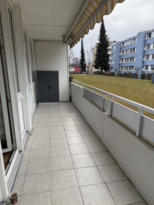 Vollständig renovierte 3-Raum-Wohnung mit Balkon in Neufahrn