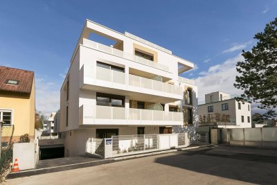 ERSTBEZUG - Luxus Dachgeschoss-Wohnung mit Fernblick in bester Döblinger Lage