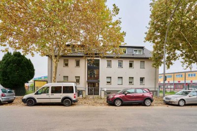 7-Familienhaus mit Balkon, Unterkellerung, Bad & WC mit Fenster, helle Raumaufteilung und Garten