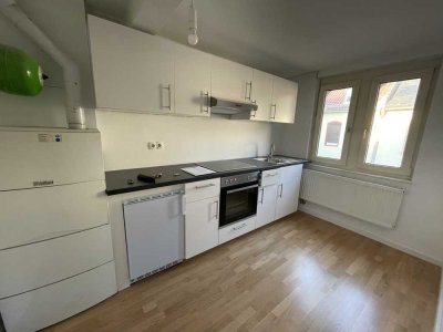 Adrettes Apartment mit Einbauküche und Duschbad in beliebter Lage von Offenbach