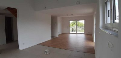 4,5-Zi.-Maisonette-Wohnung E-Klasse A+, 2 Balkone, PV-Anlage, bezugsfertig, Besicht. 12./13.10.