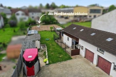 Großzügiges, saniertes Zweifamilienhaus mit Pferdehaltung im schönen Altmühltal!