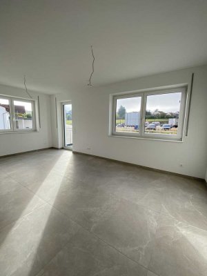 Wunderschöne 3 Zi-Neubau-Wohnung mit großem Balkon, Einbauküche in Kirchberg