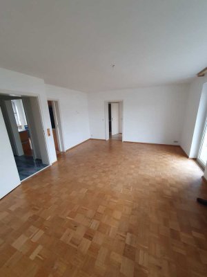 Schöne 3-Zimmer-Wohnung in Burghausen