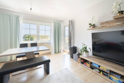 ** Beste Aussichten - Helle 4 Zimmerwohnung mit großer Loggia und Parkplatz **