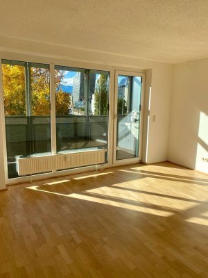 Attraktive 2-Zimmer-Wohnung mit Balkon und Tiefgarage in Innsbruck