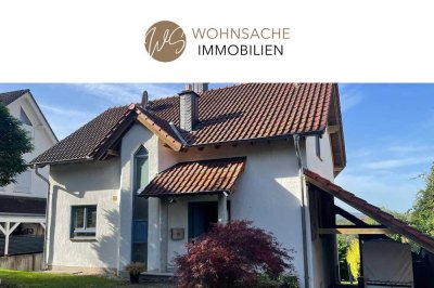 Freistehendes Einfamilienhaus mit Kamin und Garten in familienfreundlicher Sackgassenlage!