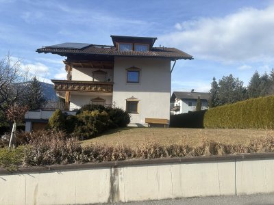 Geräumiges und vollständig renoviertes Einfamilienhaus in Nußdorf mit drei abgeschlossenen Wohneinheiten, großen Garten, Terrassen und Garage