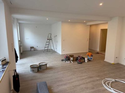 Neue 3-Zimmer-Wohnung mit weißem Bad und Balkon in Mettmann in energetisch saniertem 3-Familienhaus