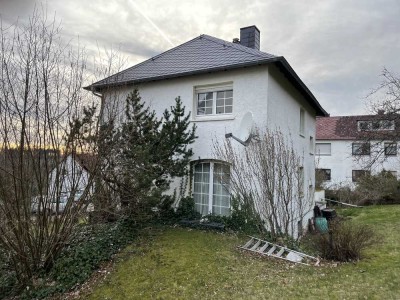 IMAC VERKAUF - auf ca. 760 m² Areal älteres Wohnhaus in Schmitten-Oberreifenberg