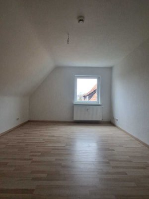 Helle 2-Zimmerdachgeschosswohnung