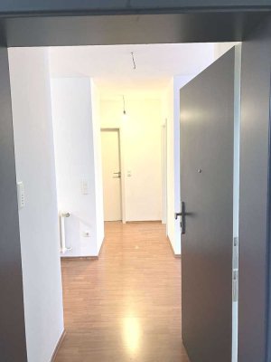 Helle 3-Zimmer-Wohnung mit Balkon und Garagenstellplatz