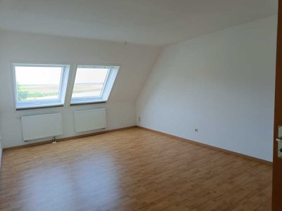 FÜR EIGENNUTZER - helle 2 Zimmer Wohnung Am Park