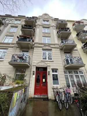 Tolle unvermietete 2,5 Zimmer-Erdgeschosswohnung mit Innenhof mit kl. Garten