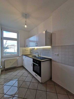 helle 1-R- Wohnung in Magdeburg Stadtfeld mit neuer Einbauküche