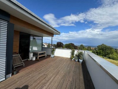 Penthouse-Maisonette Wohnung mit Loggia / Dachterrasse inkl. Panoramablick und weiteren Extras