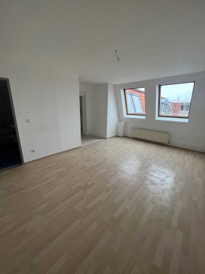 Zentrale 2-Raum-Wohnung mit Aufzug in Dresden-Friedrichstadt!