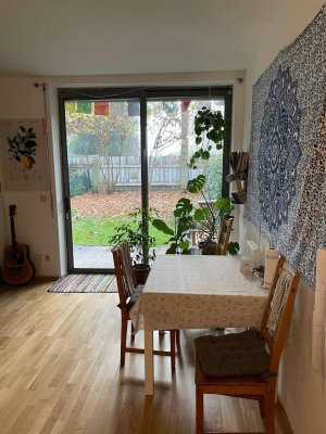 Tolle Wohnung (möbliert) in der UNI Nähe: 2-Zimmer Gartenwohnung - sehr ruhig, inkl. BK, Terrasse + Garten + Kellerabteil + Tiefgaragenparkplatz