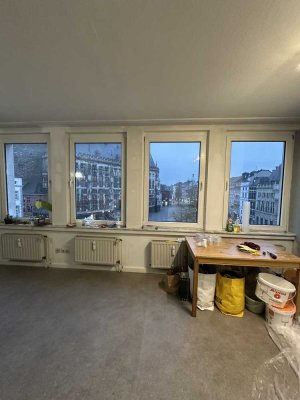 Schöne 1-Zimmer Wohnung mit Blick auf das Aachener Rathaus