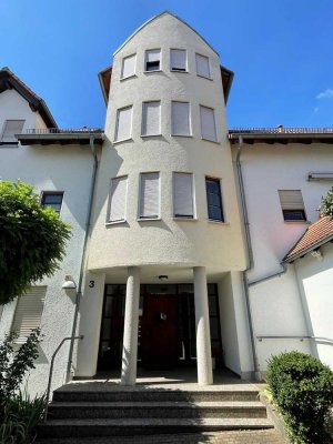 Stilvolle 4,5-Raum-Maisonette-Wohnung mit gehobener Innenausstattung mit EBK in Gärtringen