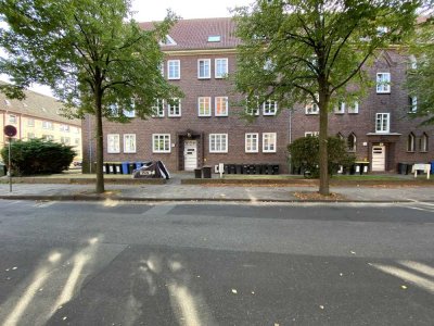 Modernisierte 3-Zimmer-Altbauwohnung im Dachgeschoss - zentral in Cuxhaven