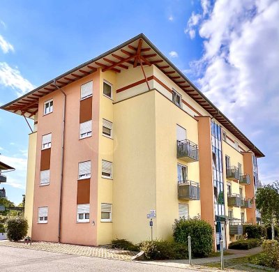 Traumhafte 3-Zimmer-DG-Wohnung mit Terrasse und Einbauküche in Bannewitz