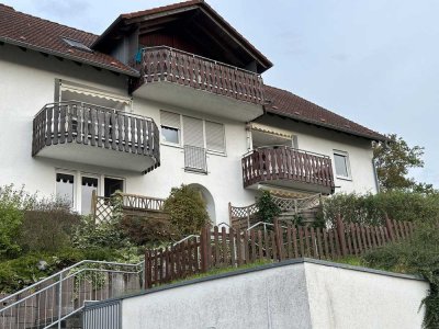 Geschmackvolle, modernisierte 4-Zimmer-Wohnung mit Balkon in Weißbach