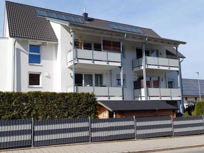 In Untermeitingen: Gepflegte Wohnung mit vier Zimmern und Balkon