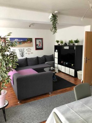 Modernisierte Wohnung mit dreieinhalb Zimmern sowie Balkon und EBK in Wipperfürth