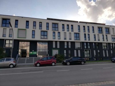 Großzügiges WG- Zimmer im Studentenwohnheim