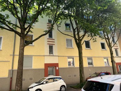 Schöne 1,5-Raum-Wohnung mit Loggia und EBK  kann zum 16.12.2024 angemietet werden!