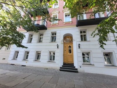 Weitläufige Maisonettwohnung mit Balkon und Terrasse mit direktem Gartenzugang