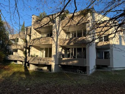 Stilvolle 1-Zimmer-Hochparterre-Wohnung mit Süd-Balkon in München Alt-Solln