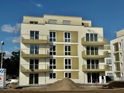 Neubau Erstbezug - mit hochwertiger Einbauküche und großem Balkon