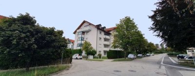 Schöne Dachgeschosswohnung 92m² mit Balkon und TG   sofort bezugsfrei!