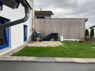 Schöne Terrassenwohnung mit eigenem Garten