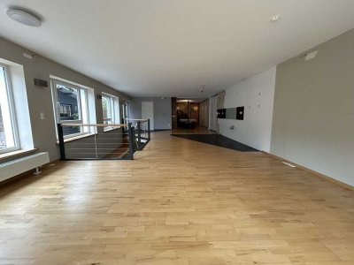 Traumhafte Wohnung mit "Loft-Charakter" und Außen-Wellnessbereich in ruhiger Lage von Bad Herrenalb