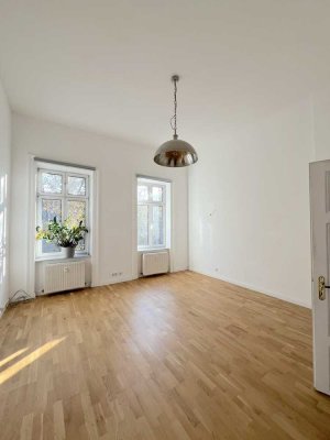 *G*R*O*ß*z*ü*g*i*g*e* 3-Zimmer-Altbau-Wohnung in Wiesbaden zu vermieten!