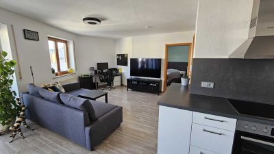 Moderne und helle 2-Zimmer Wohnung mit TG-Stellplatz